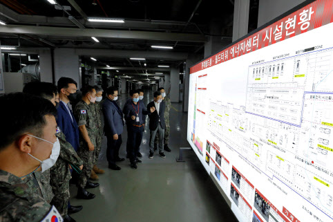롯데월드타워, 전기차 충전소만 124기…‘ESG 경영’ 박차
