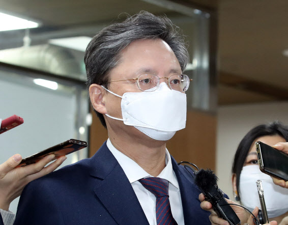 '국정농단' 연루 우병우, 대법 판결 앞두고 변호사 재개업