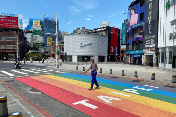 대만 코로나 환자 보름만에 80여명 사망…백신 접종률 1.9%