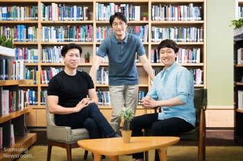 피부에 붙여 늘였다 줄였다…삼성 '스트레처블 디스플레이' 개발