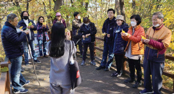 "은퇴후 산촌에 가면 산림치유, 숲해설이 하고 싶어요"