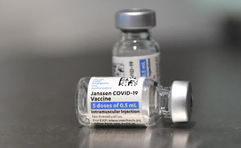 美 FDA, 얀센 백신 유통기한 연장…“4.5개월까지 안전”