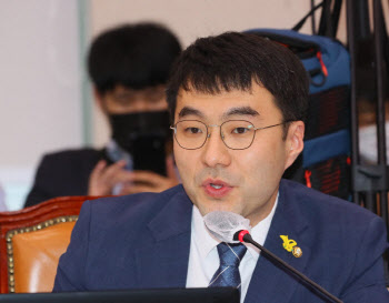 김남국 "윤석열, 대선 나올 거면 견학 그만 다녀라"