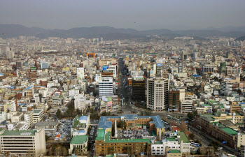 '노잼' 대전시 주력산업 서비스업 부진 심화…도시이미지 개선 시급