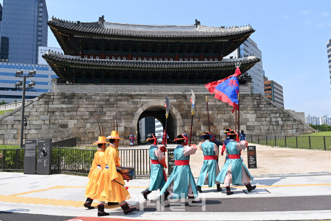 [포토]국보 1호 '숭례문', 화재 후 13년 만에 대중에 개방