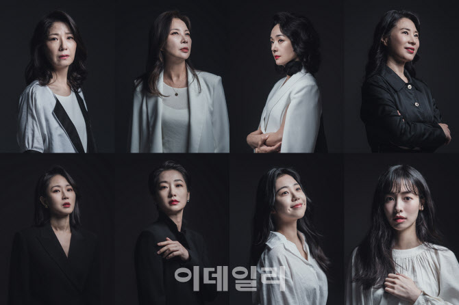 남녀 배우 2가지 버전의 연극 '분장실' 8월 개막