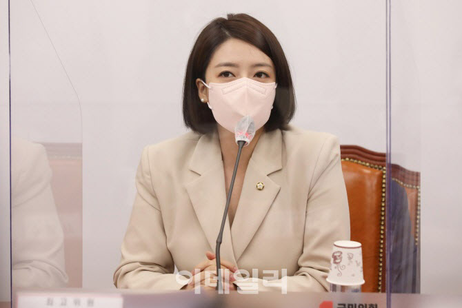 배현진 "민주당 대선 경선, 감언이설 공약에 막장 도박판"