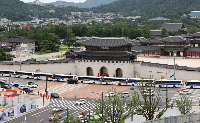 코로나 확산에도 민주노총 집회 강행할듯…경찰, 검문소 설치