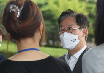 박범계 "'부장검사 금품수수 의혹', 보면 볼수록 내용 좋지 않아"