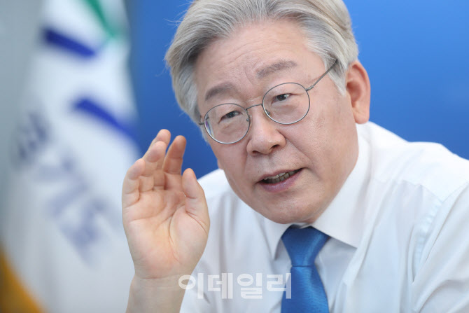 이재명 “윤석열 전 총장, 후쿠시마 오염수 해양 방출 분명한 입장 밝혀야”