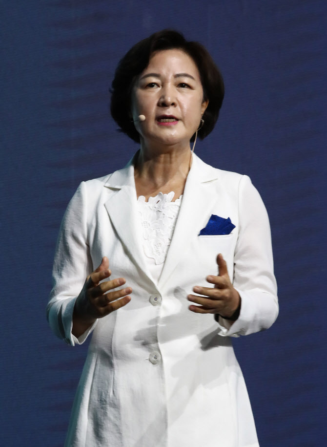 추미애 "명추연대? 反이재명 쪽의 정치적 편법"