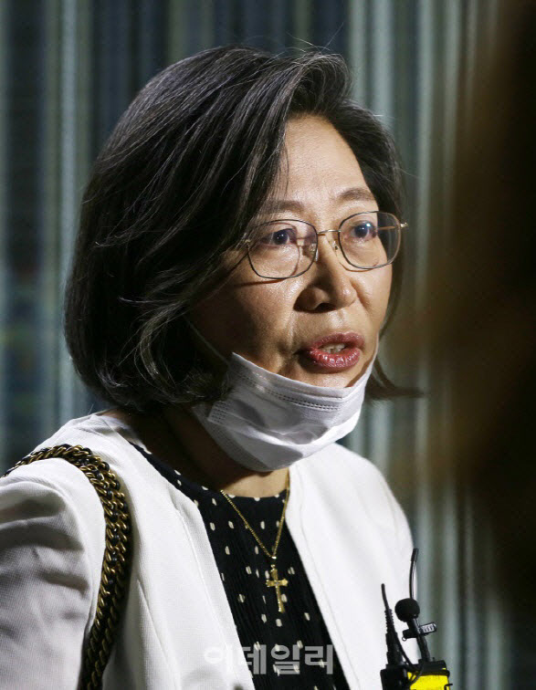 "아이스박스 유기 여아 온몸 골절…합리적 이해 어렵다"