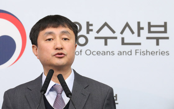 경포대 찾은 엄기두 해수부 차관 “철저한 방역 필요”