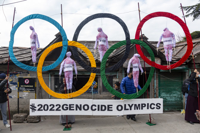 美의원들, 2022년 베이징 동계올림픽 개최지 변경 촉구...“위구르족 인권탄압 안돼”