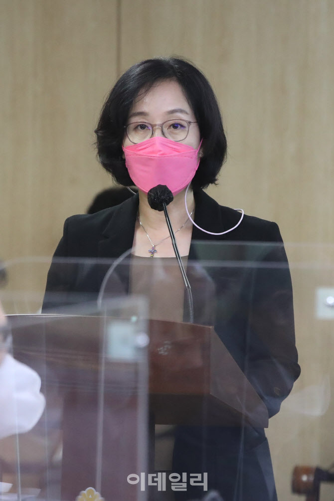 [포토]정책에 대해 발언하는 김현아 후보자