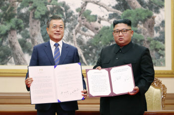 '김정은 설득' 文대통령 친서외교…임기말 대북 승부수 통할까?