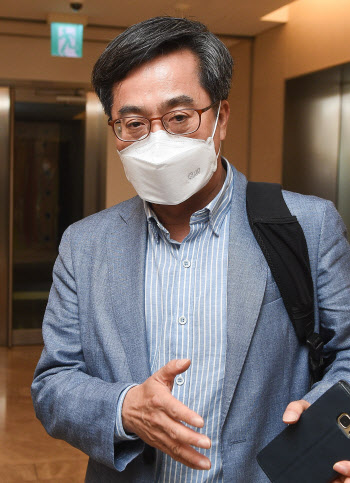 대권행보 시동 거는 김동연, 29일 제주·거제 방문