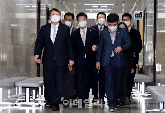 [포토]국민의힘 지도부 예방하는 윤석열
