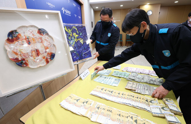 "압류 미술품 남편 소유 아냐"…최순영 前 신동아 회장 가족 소송(종합)