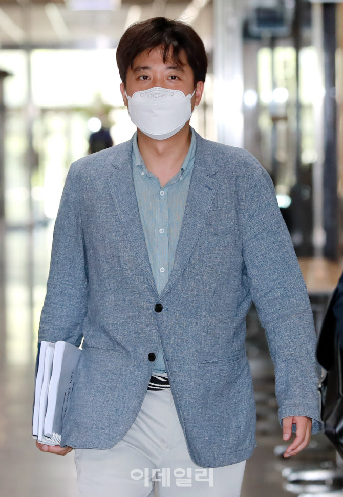 [포토] 당 정책공모전 '나는 국대다 시즌2' 본선 심사 참석하는 이준석 대표