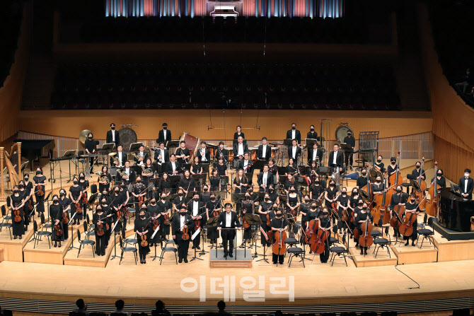 [문화대상 이 작품]'장윤성호' 부천필의 새 항로 보여준 무대