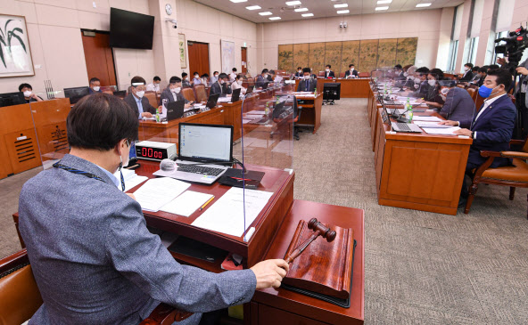"피해 구제" vs "언론 통제"…`언론중재법` 처리 여야 평행선(종합)