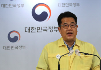 코로나 치명률 인플루엔자보다 4배↑