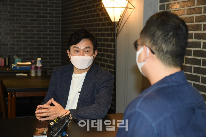 [포토]코로나19로 인한 자영업자 고충 경청하는 원희룡