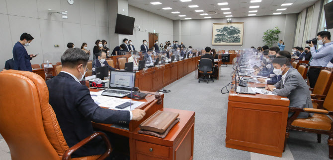 “박원순 피해자 2차 가해 여전” 국민의힘, 인권위 대응 촉구