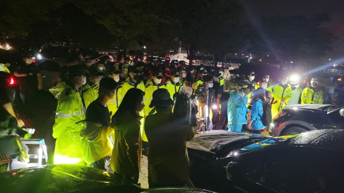 어젯밤 부산 이어…경남지역 자영업자들 오늘 차량 시위