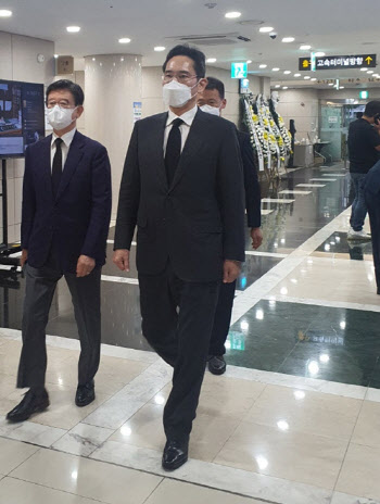 이재용 부회장, 故고계현 삼성 준법감시위원 빈소 조문(종합)