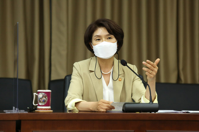 가습기살균제 피해 사적조정…위원장에 김이수 전 헌법재판관 위촉