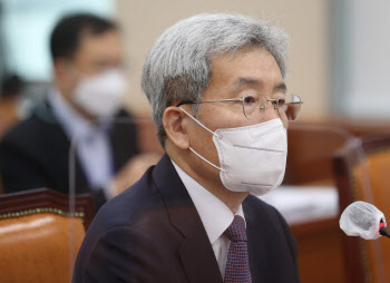 고승범 "이달 부채동향 감안해 가계대출 추가대책 만든다”