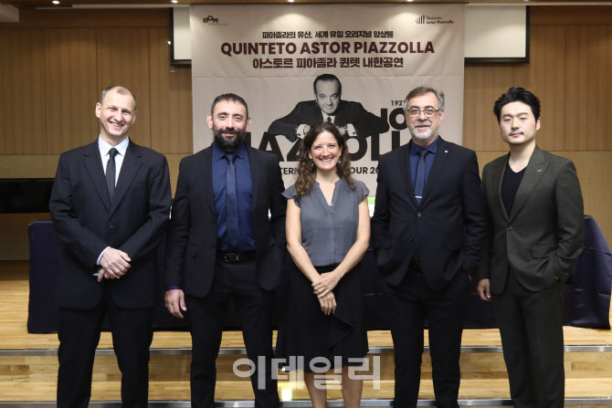 "피아졸라의 음악에는 열정·사랑·슬픔이 담겨 있어"