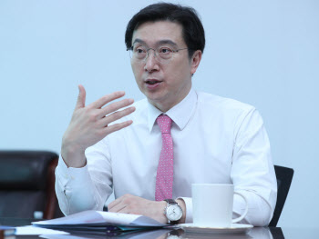 "대우조선·현대重 합병, 6國 중 공정위만 1차 심사 완료 못해"