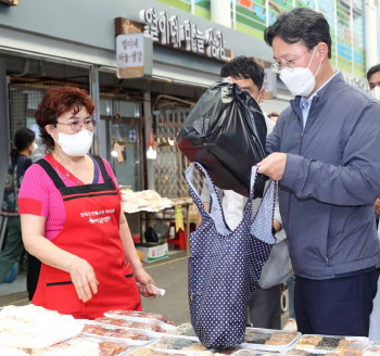 시설 현대화·온라인 공구…영등포시장 '新바람'