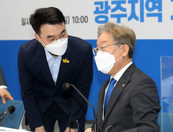 윤석열 때린 김남국 "말하기 전에 '천공스승'과 상담해라"