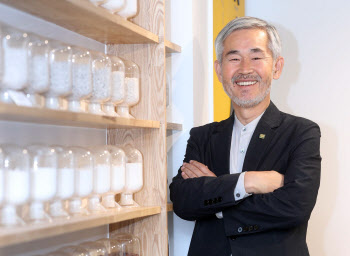 김윤세 인산가 회장 "전세계 식탁에 죽염 놓이길…"