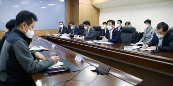 KT 만난 박기영 차관…연내 전력계통 정보공개 시스템 구축