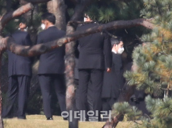 [포토]이재용 부회장, 이건희 회장 추도식 참석