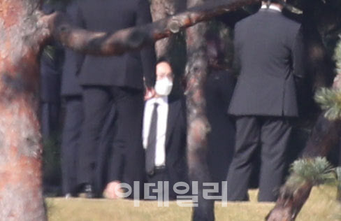 [포토]이건희 회장 1주기 추도식 참석한 이재용 부회장