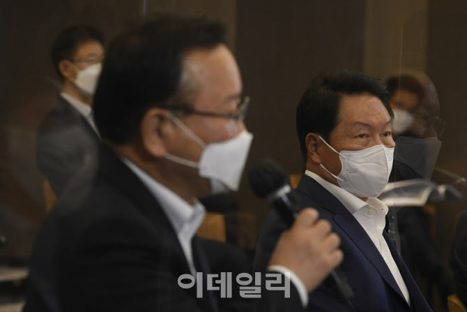 [포토]김부겸 국무총리, 최태원 SK 회장과 회동...청년 일자리 논의