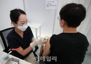 내일부터 12∼15세 접종 시작…예약률 26.4%로 저조