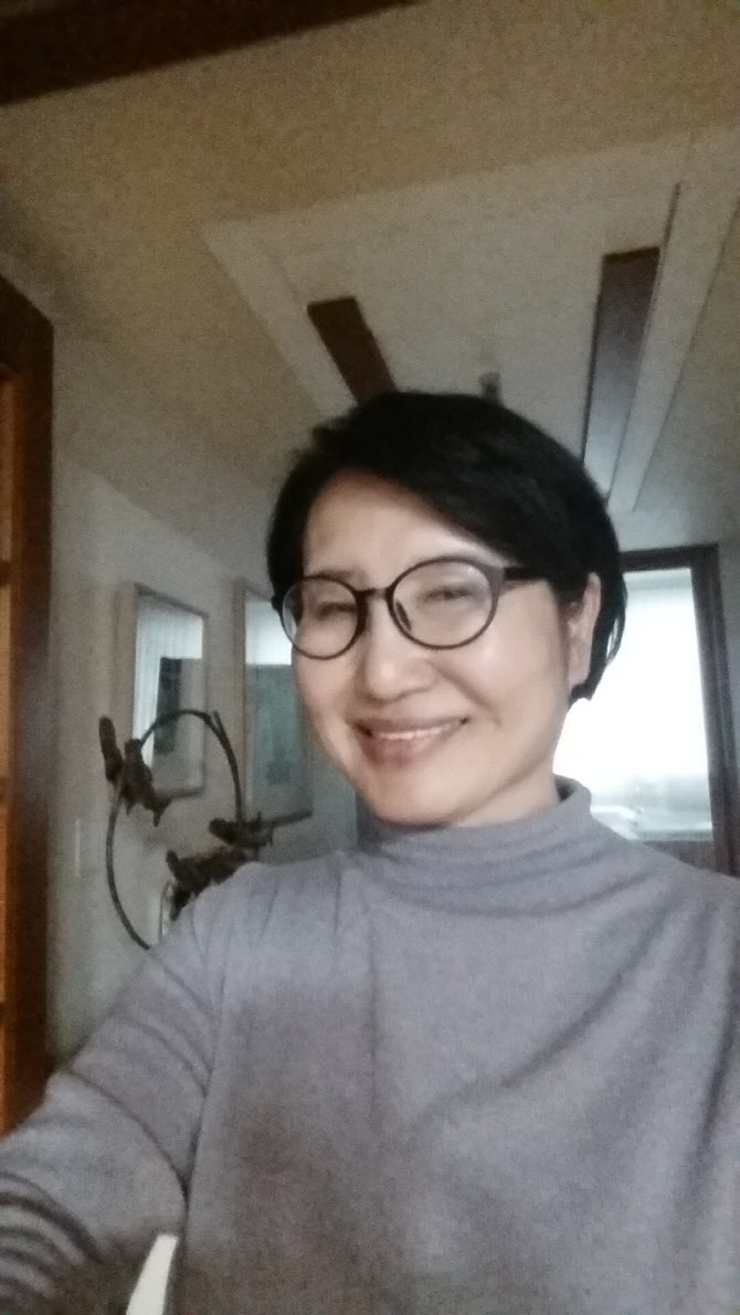 박성희 전 한경 수석논설위원, 여성신문 주간 겸 W경제연구소 대표 취임