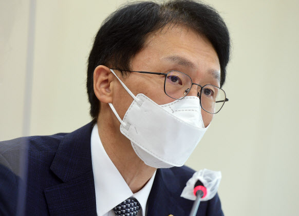 관세청, 세관직원 근무태만 지적 이틀만에 '인사조치'