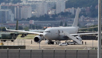 ‘미라클 작전’ 공군 KC-330…요소수 수송 위해 호주 급파