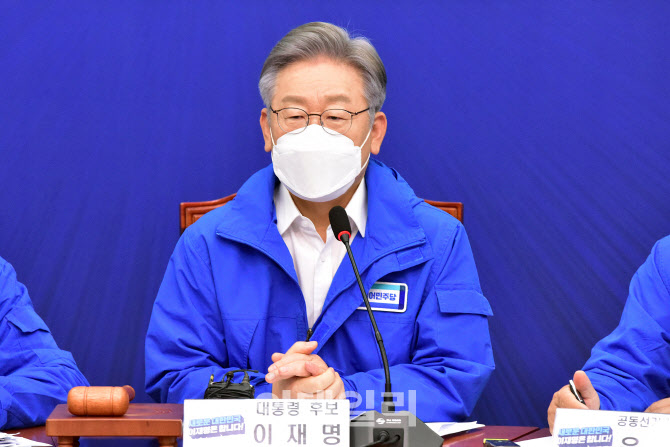 이재명 "이륜차 전면 번호판 부착 의무화…소음 단속 강화"