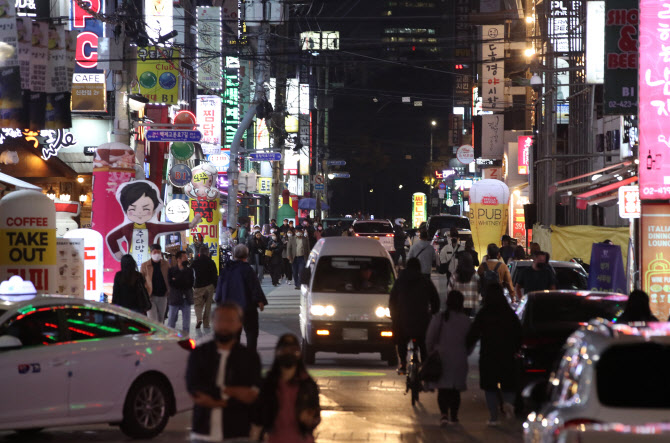 기재부 “수출·고용·내수 개선…올해 4.2% 성장률 전망”(종합)