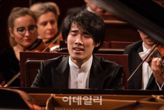 '2021 쇼팽 콩쿠르 우승' 브루스 류, 韓 관객들과 첫 만남