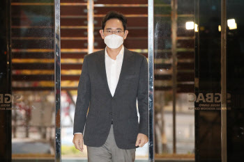 꼬인 반도체 실타래 풀고 미래 먹거리도 점검…JY 방미 '강행군'